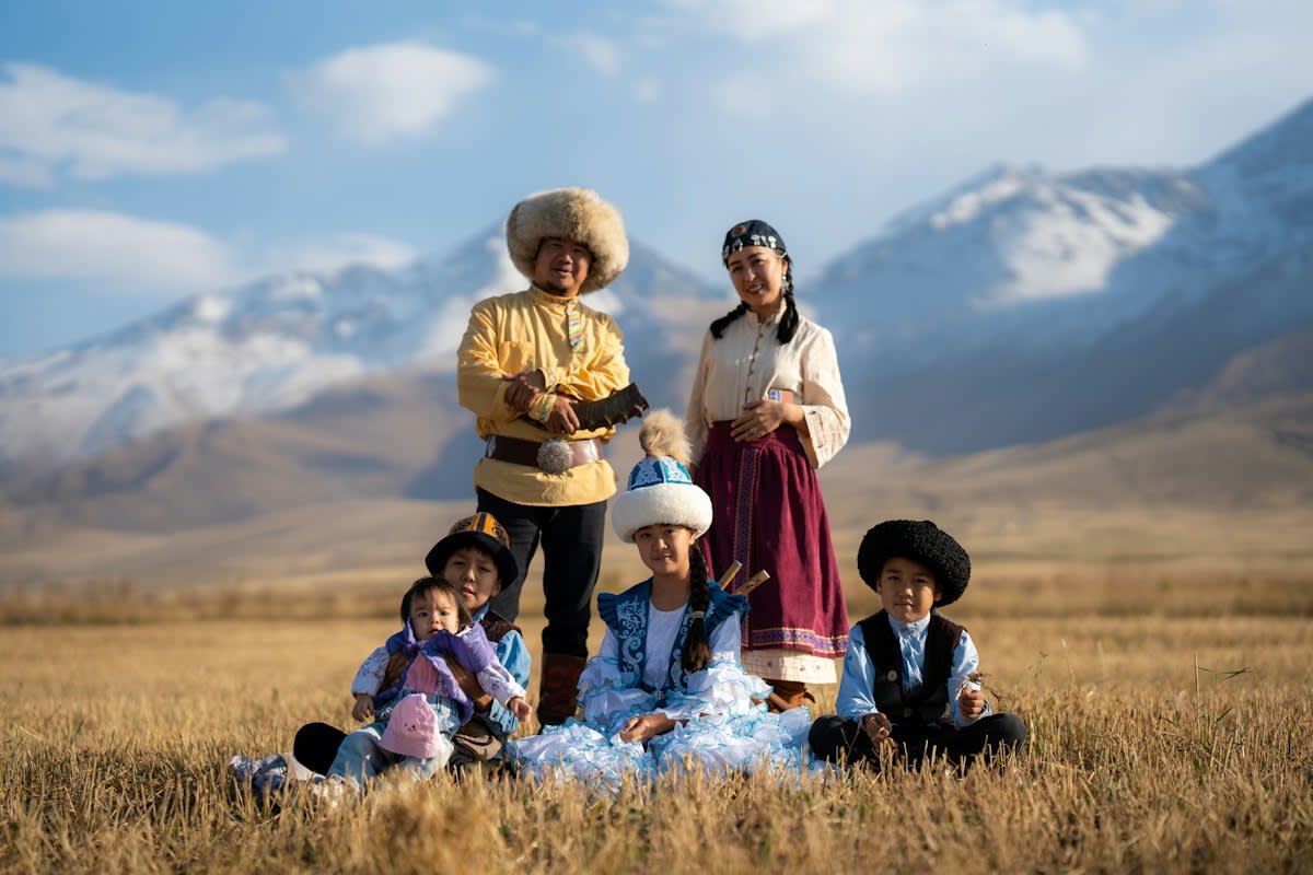Kyrgyz felt weaving patterns