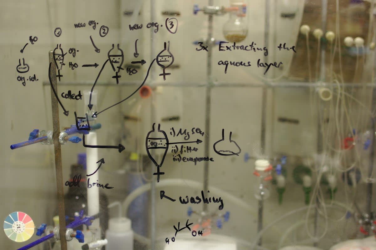 biological decay schematic