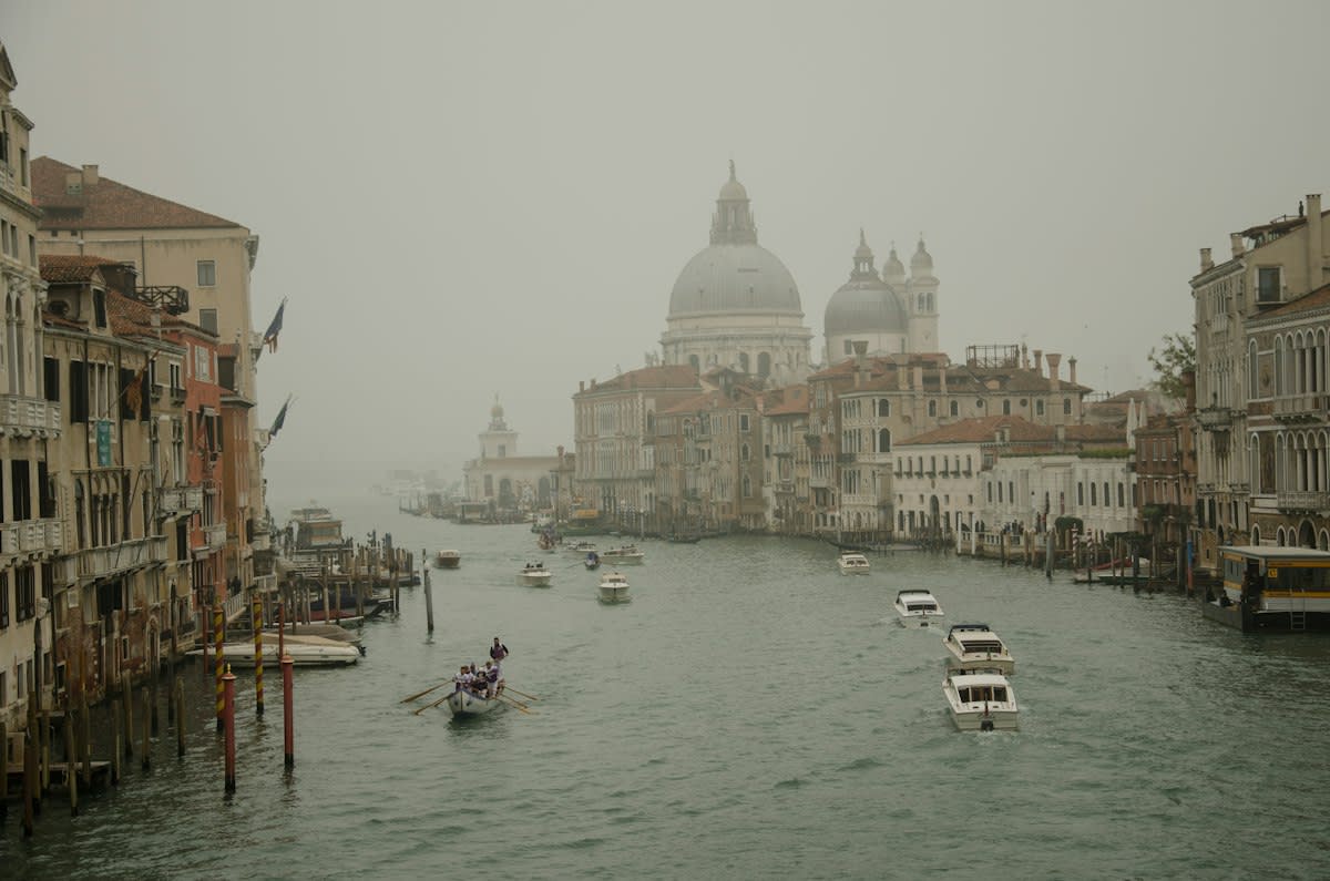 Venice canals with heavy crowds