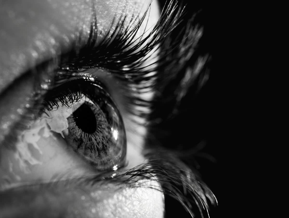 athlete focus eye close up