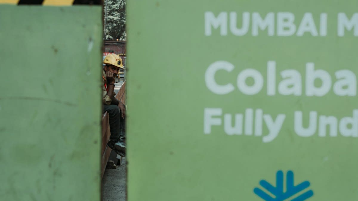 Mumbai slums food distribution