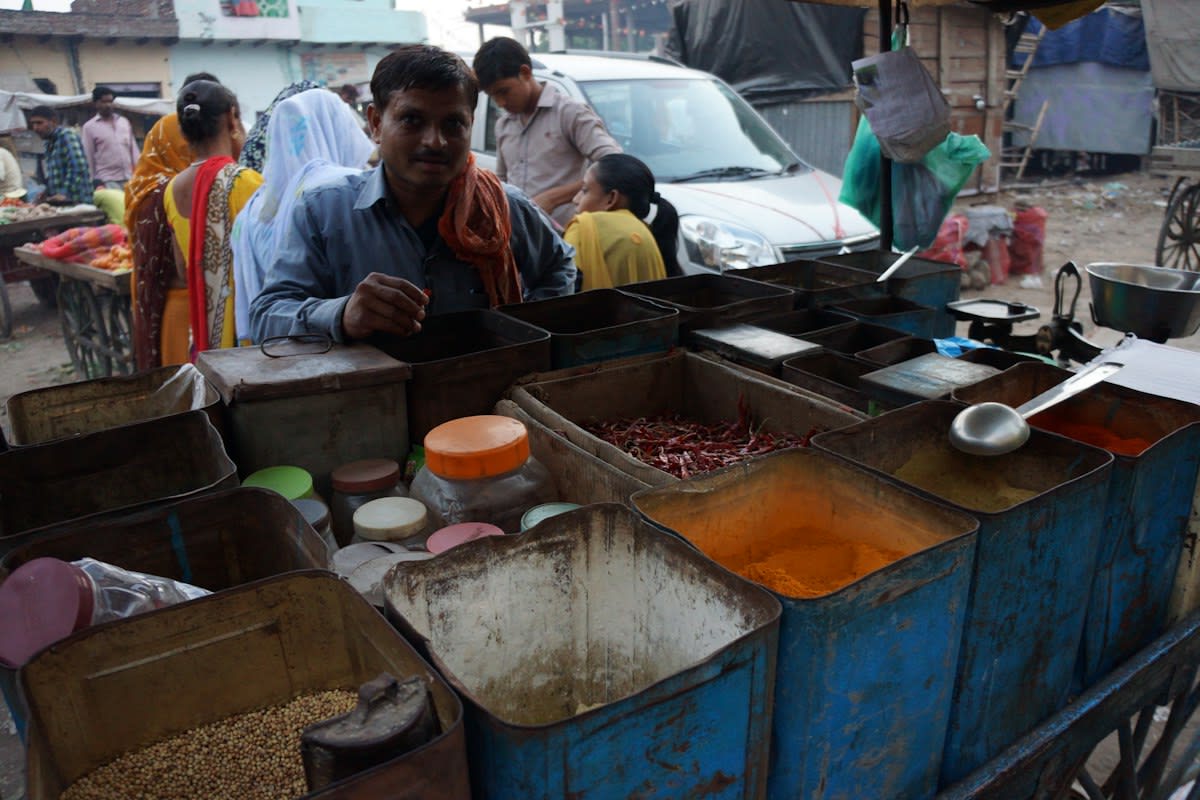 Bustling spice market in India