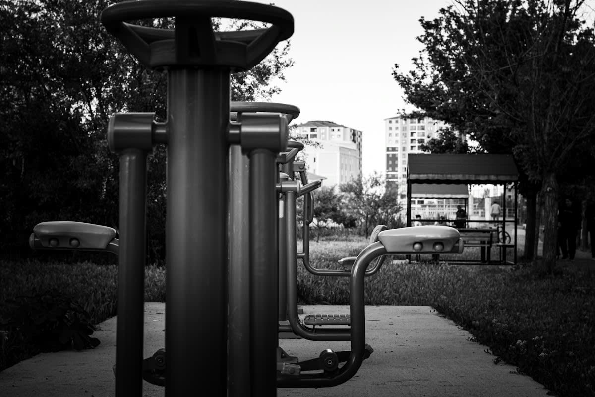 Gritty gym equipment in an urban setting