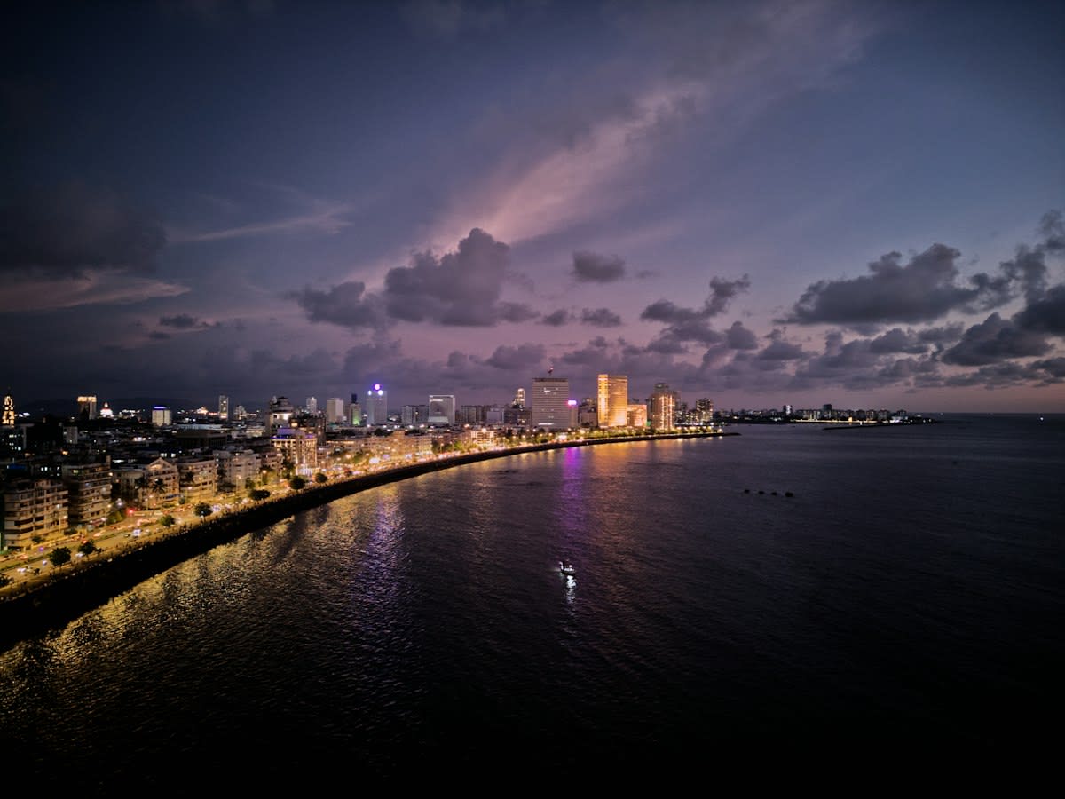 Mumbai urban street lighting