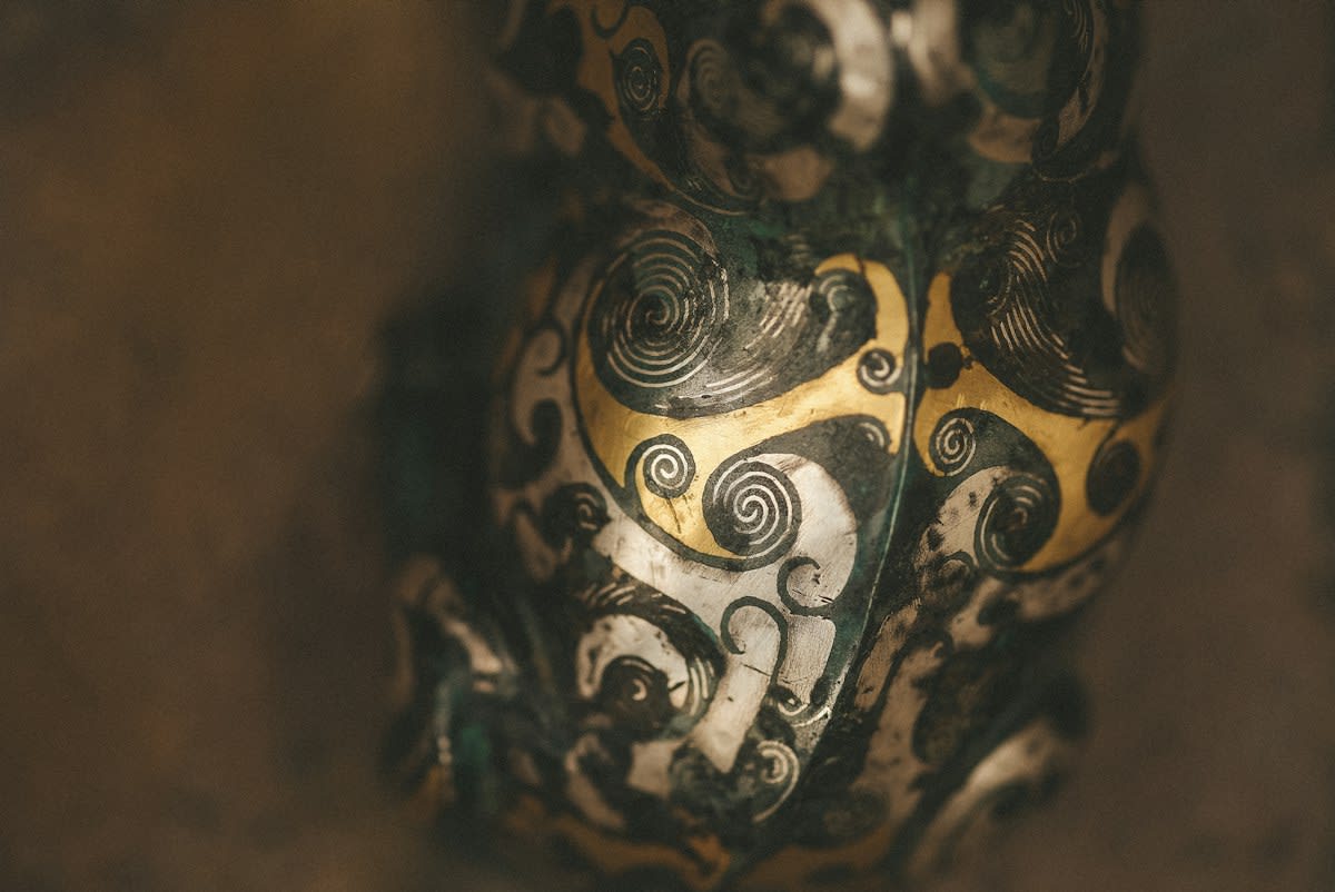 Abstract ink patterns on skin