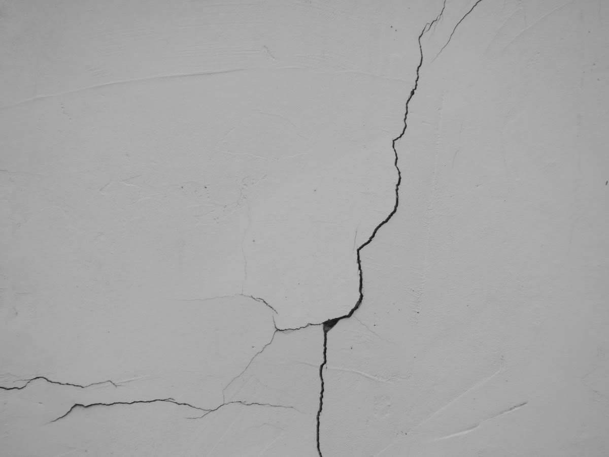 cracked concrete wall gallery