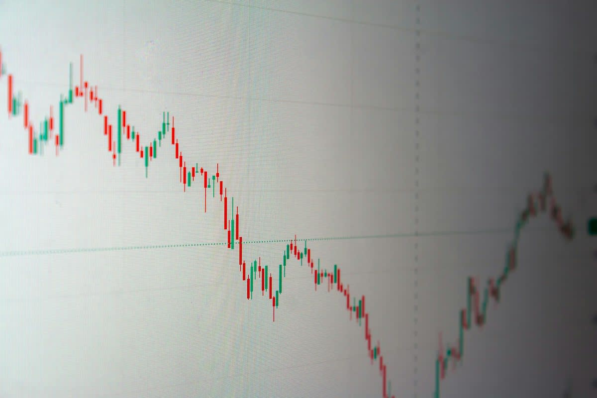 Stock market crash red arrows