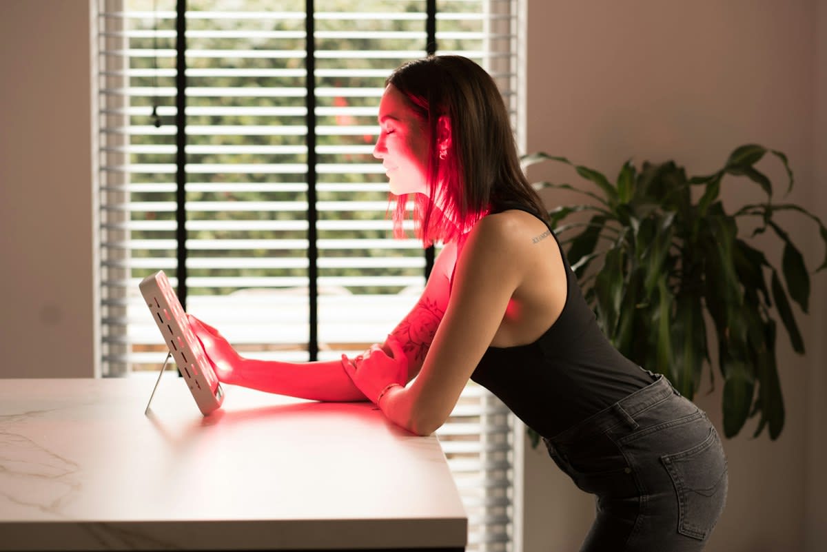 bright blue light therapy lamp