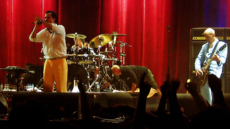 Mike Patton — hints at quiet closure for Faith No More