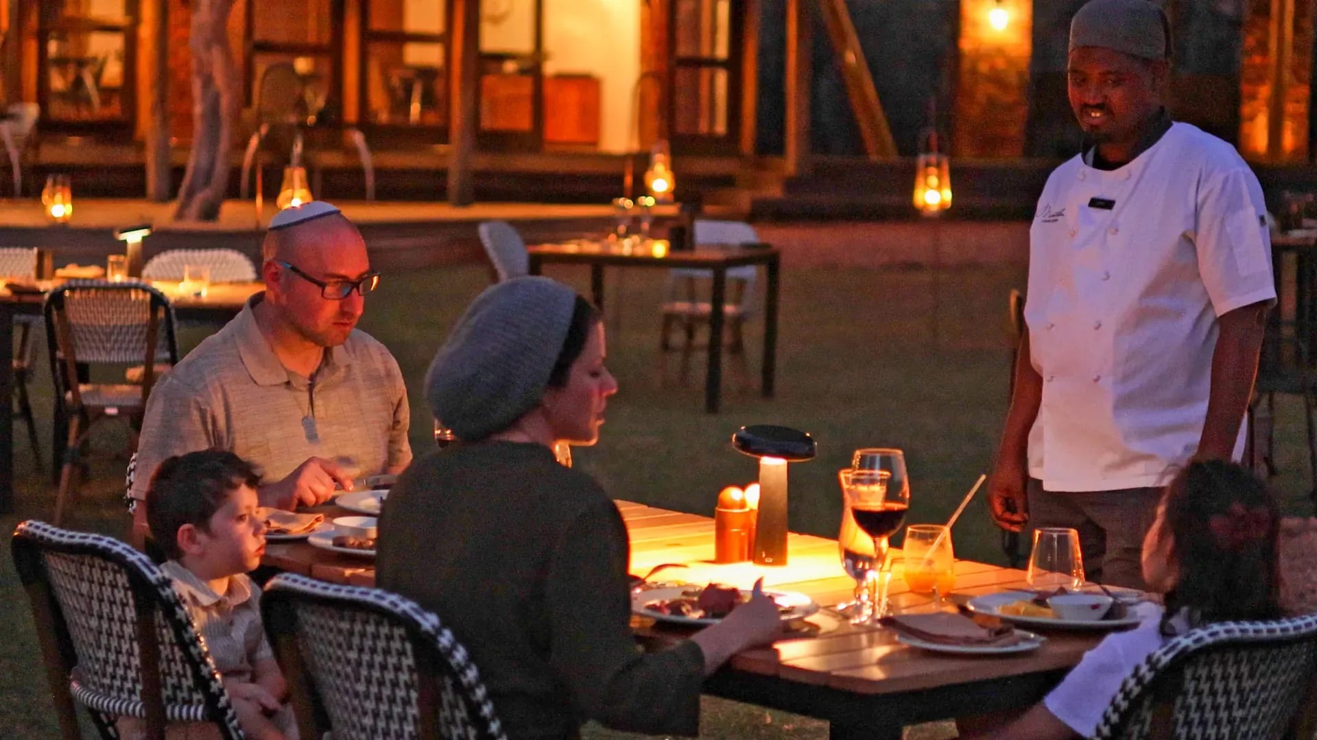 Main foreground image