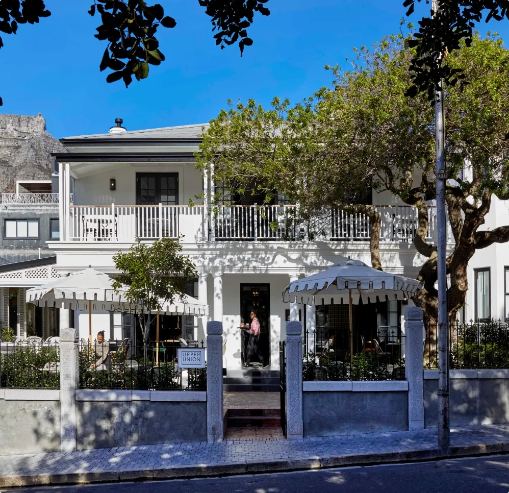 capcadogan dining restaurent 1