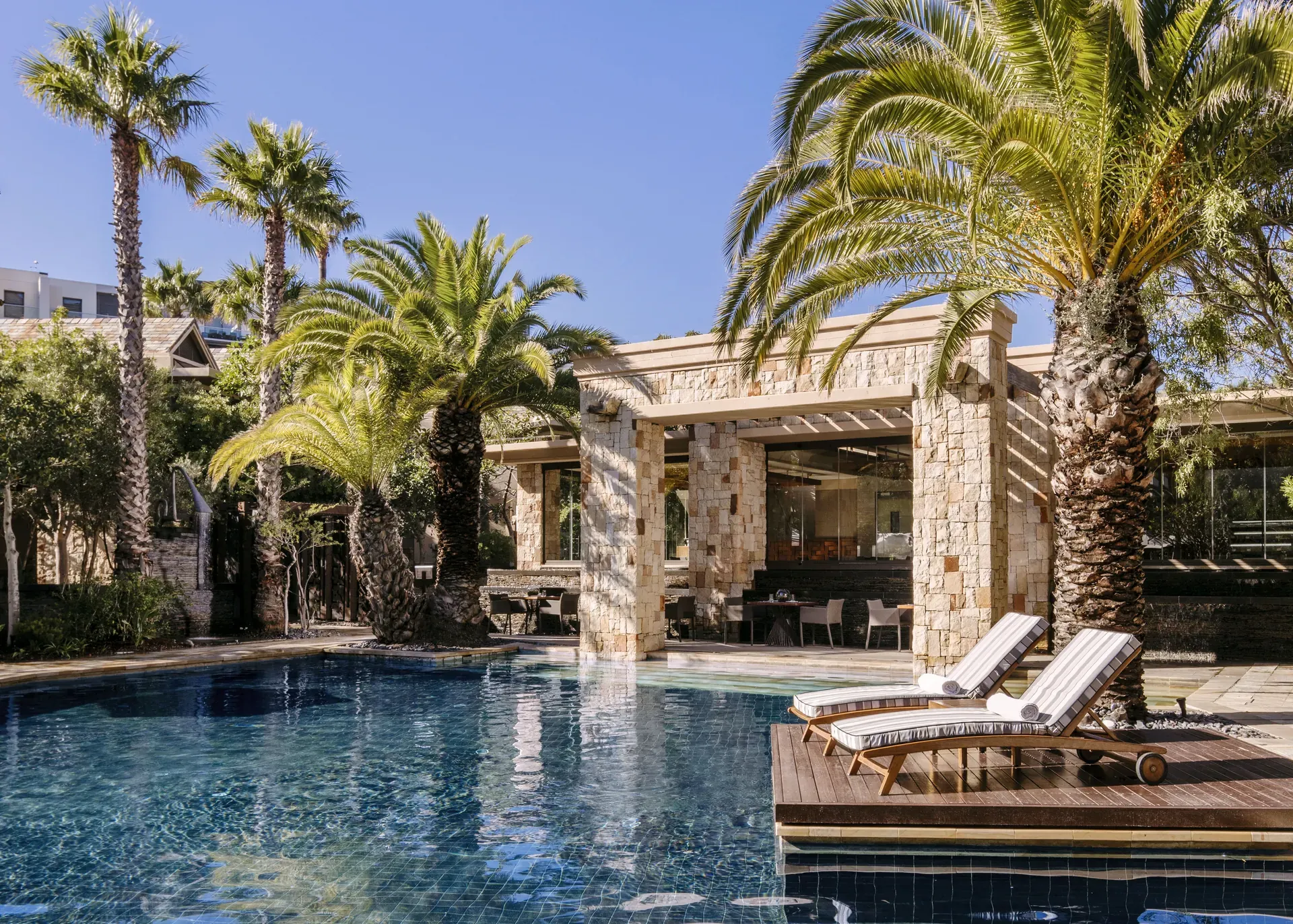 Quintessential Cape Safari and Vic Falls