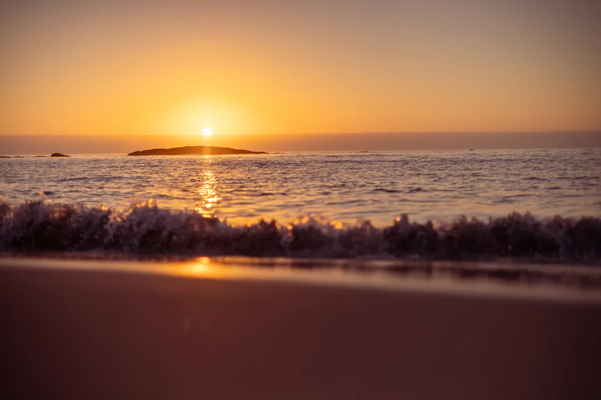 Main foreground image