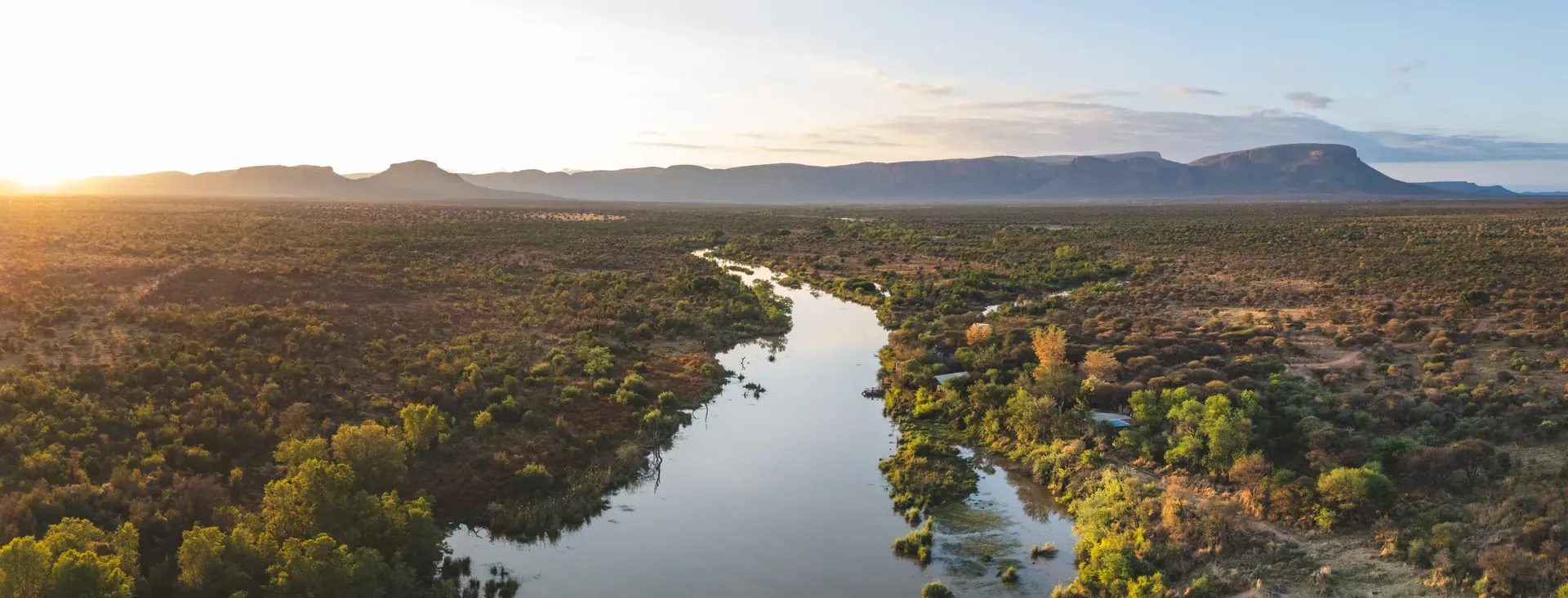 Marataba Scenic view over the river and mountainous landscape.