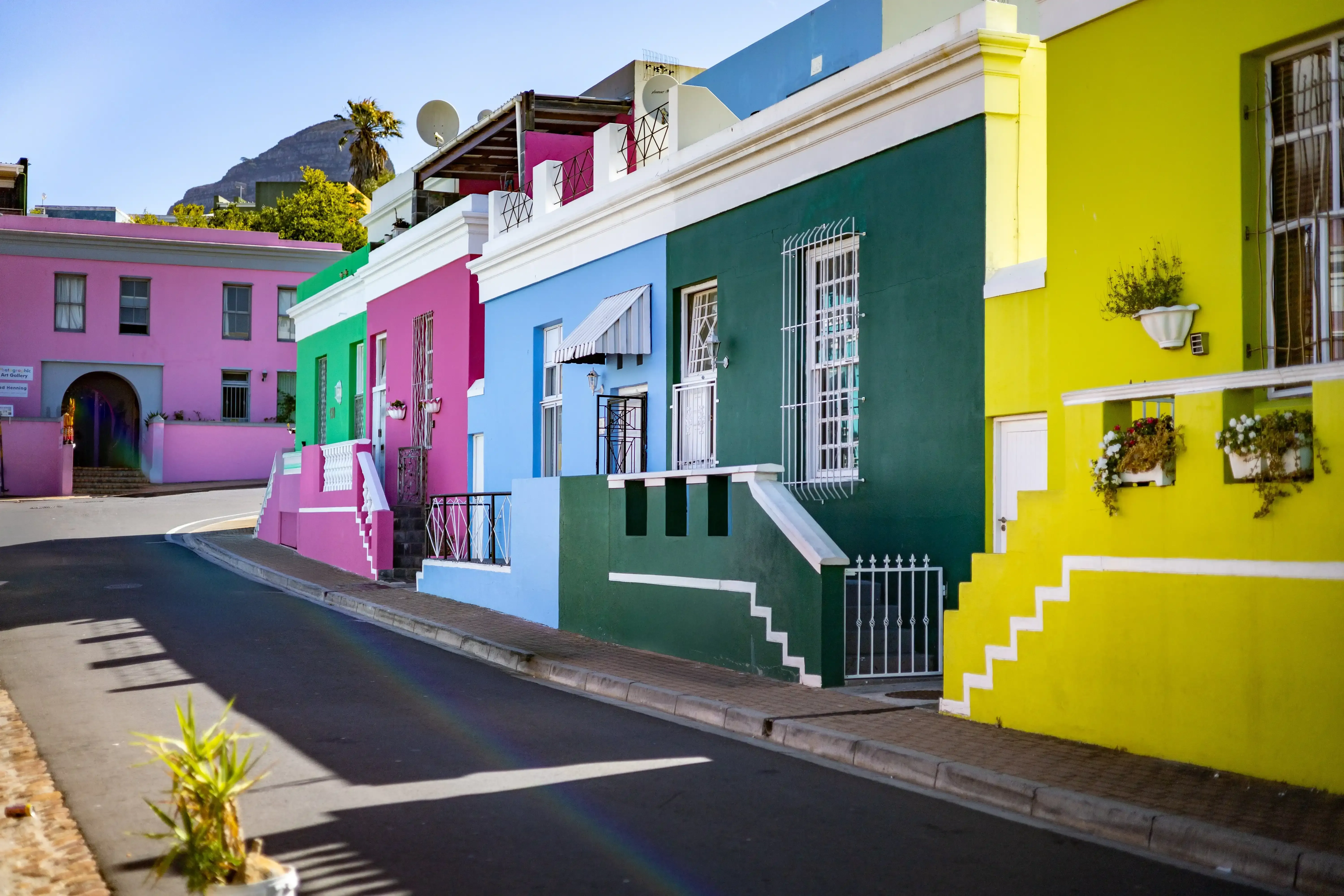 Main foreground image