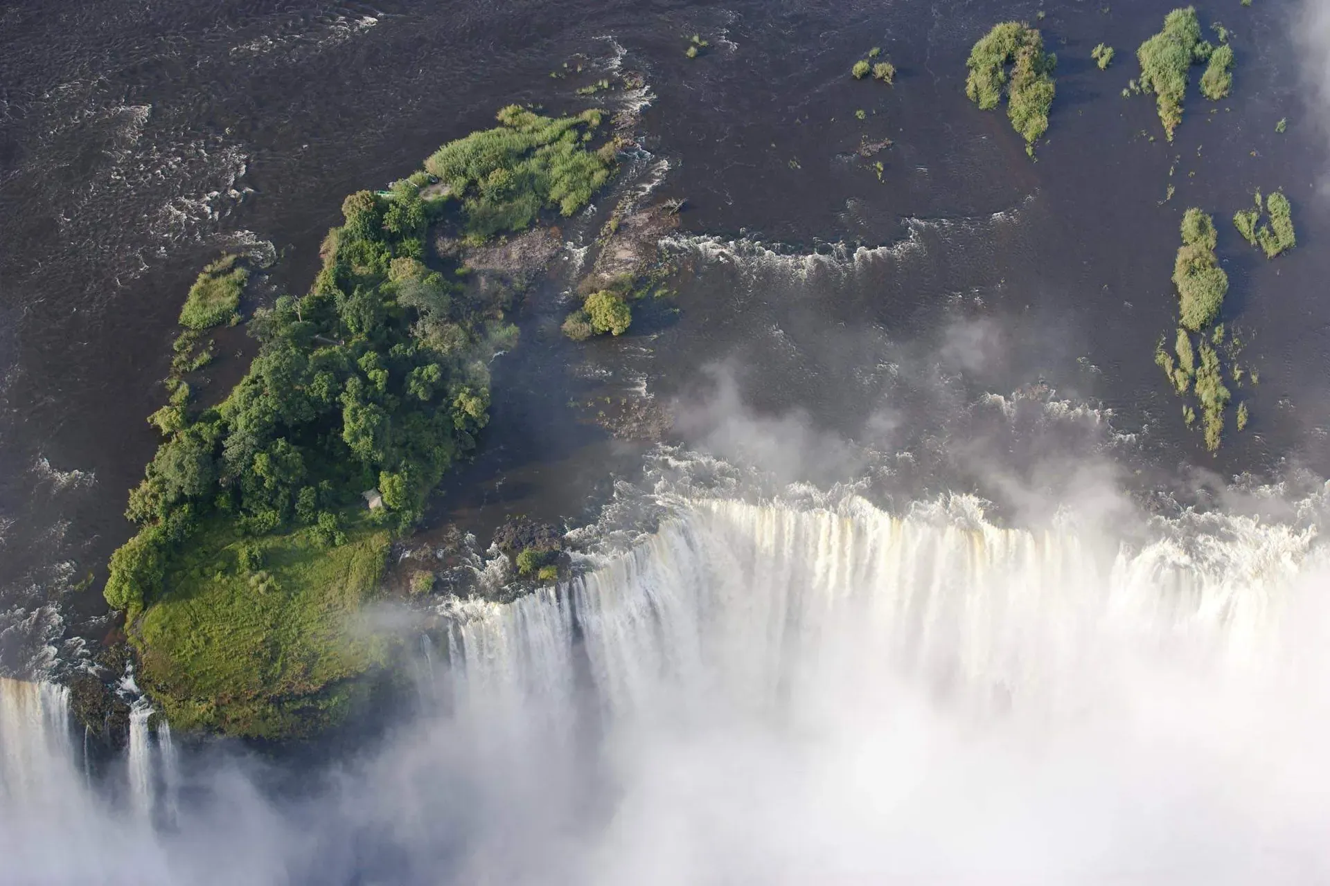 Victoria Falls Tour and Zambezi River Relaxation