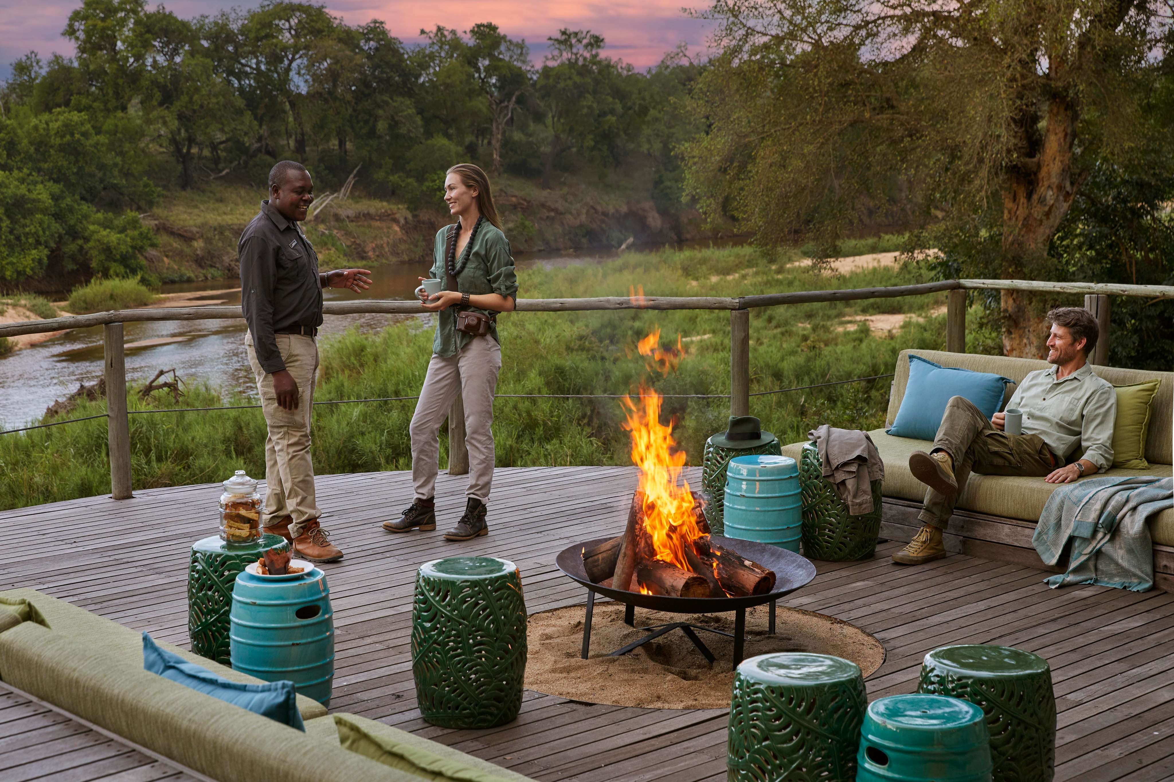 Friends of More - Lion Sands Narina Lodge - Morning Fire Deck