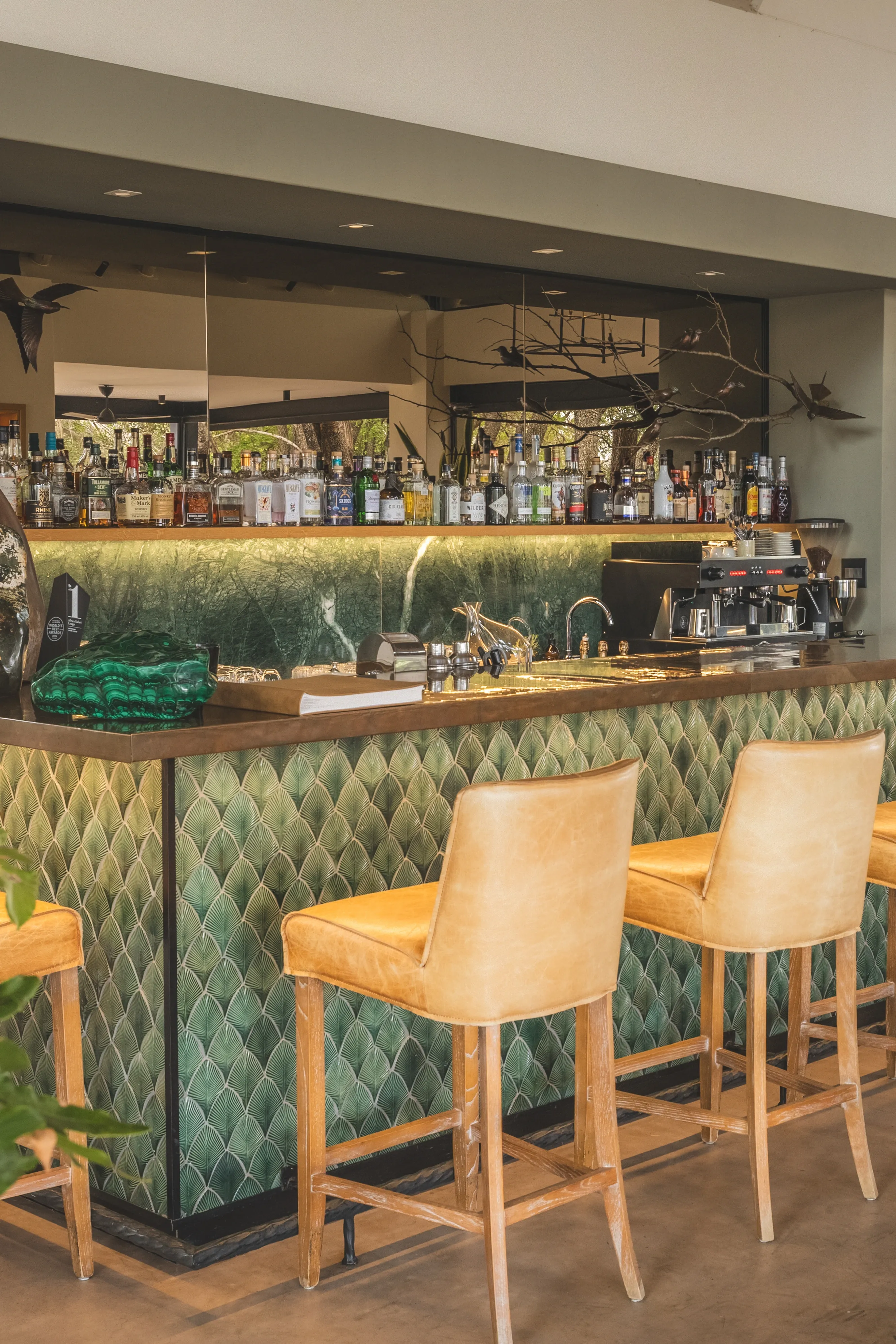 Bar area at Monwana offering drinks in a relaxed setting.