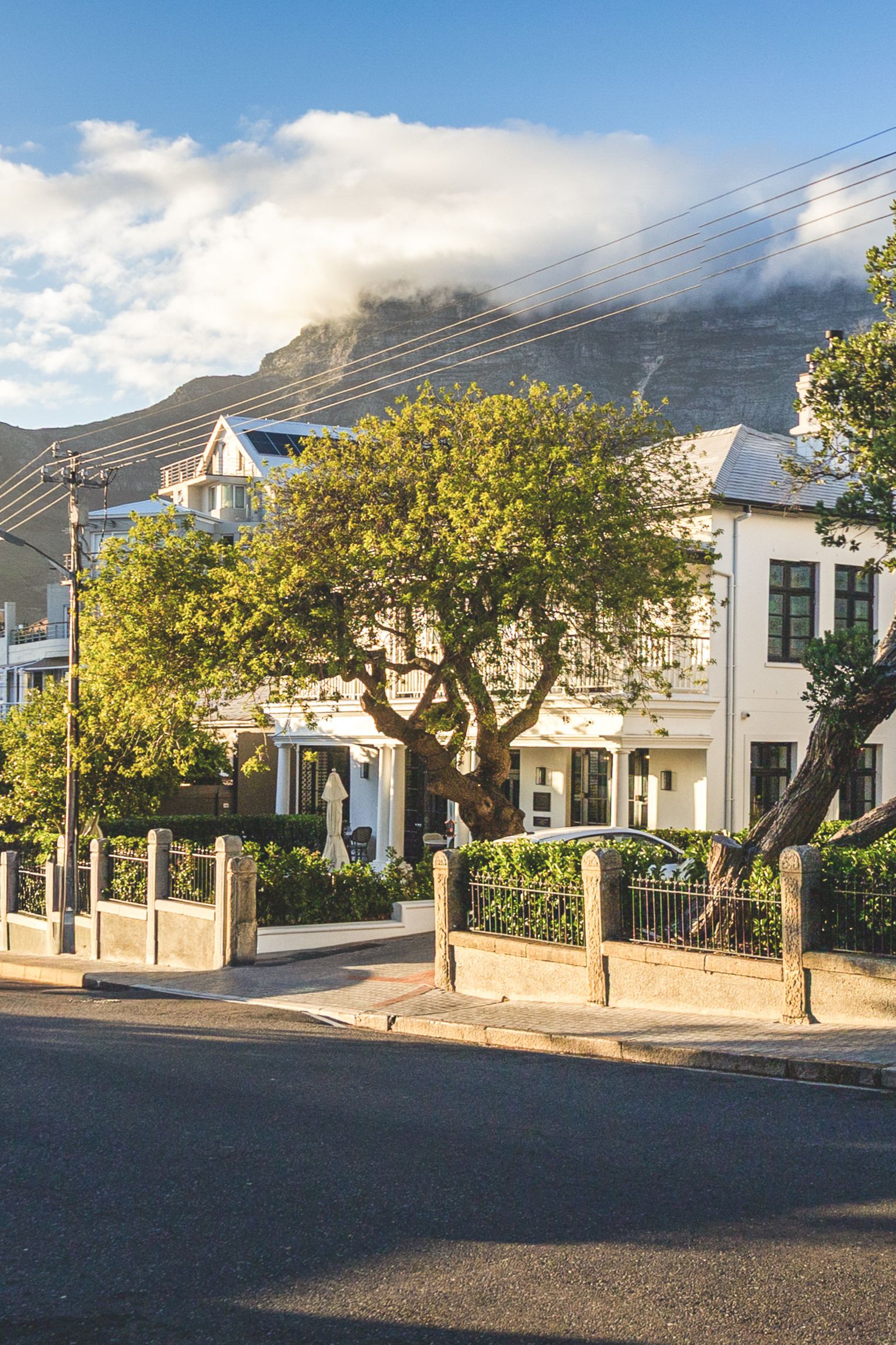 table mountain view behind residence