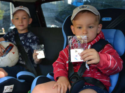 Сотрудники госавтоинспекции проверили наличие детских кресел в автомобилях жуковчан