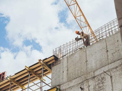 Продолжается строительство школы в Новом городке