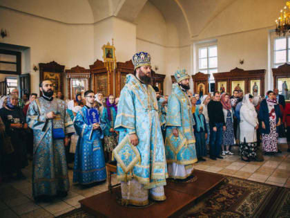 В Бобреневом монастыре отметили престольный праздник Феодоровского храма