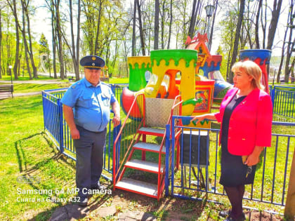 На Городке проверили состояние аттракционов