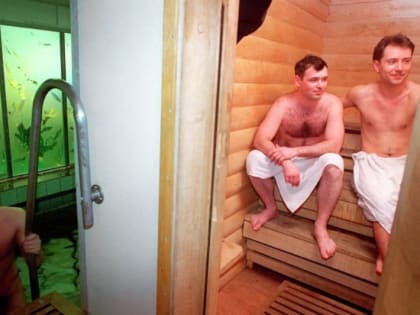 Врач назвал кофе и баню самыми опасными методами борьбы с похмельем