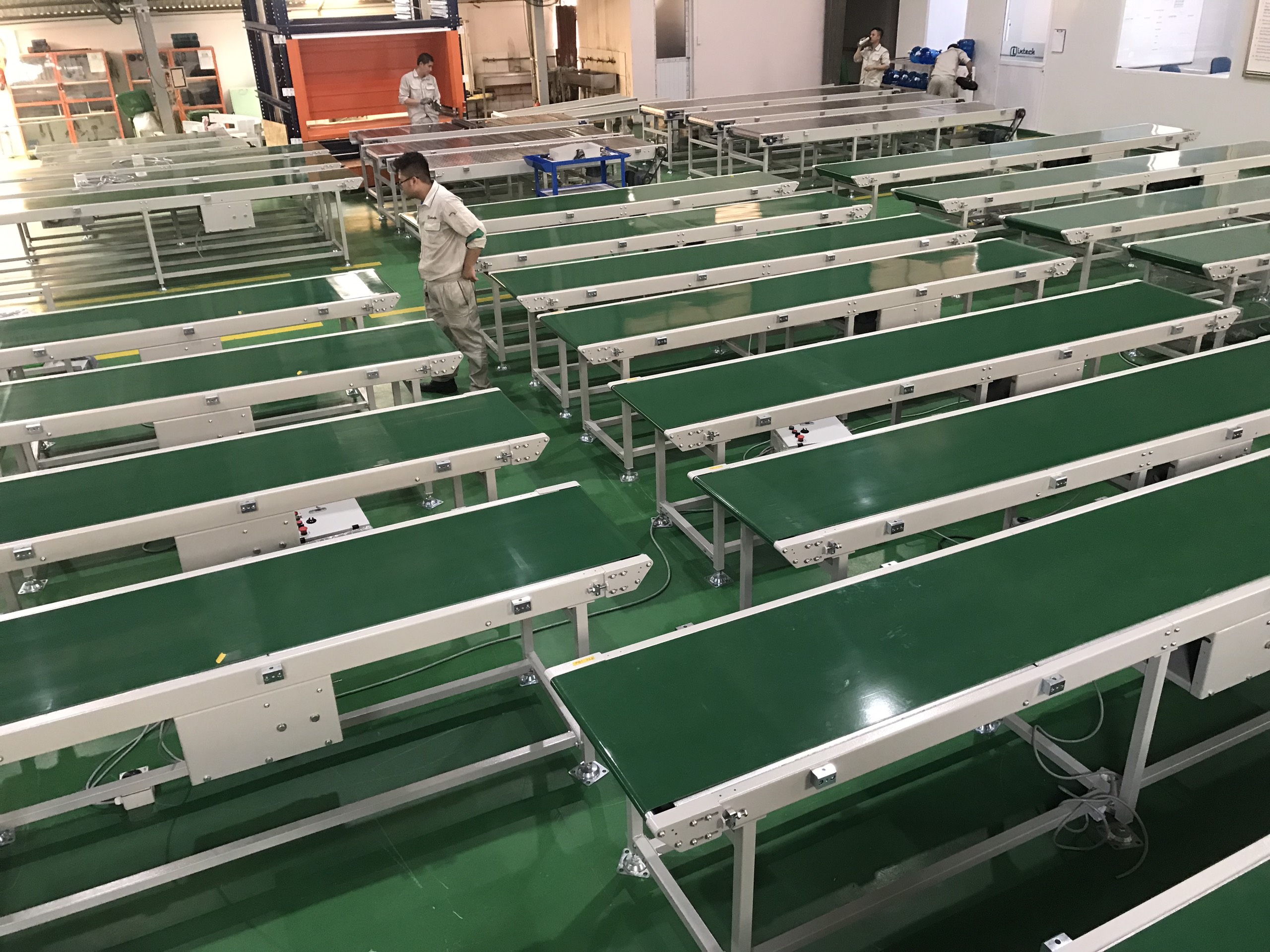 Gia công băng tải tại nhà máy