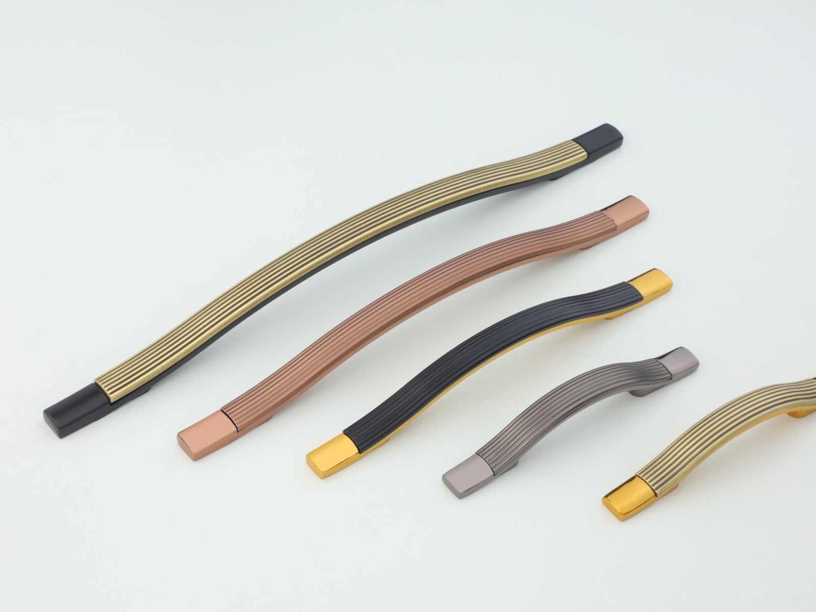 Wave Textured Cabinet Pull Handle — Handle — SIDDHI