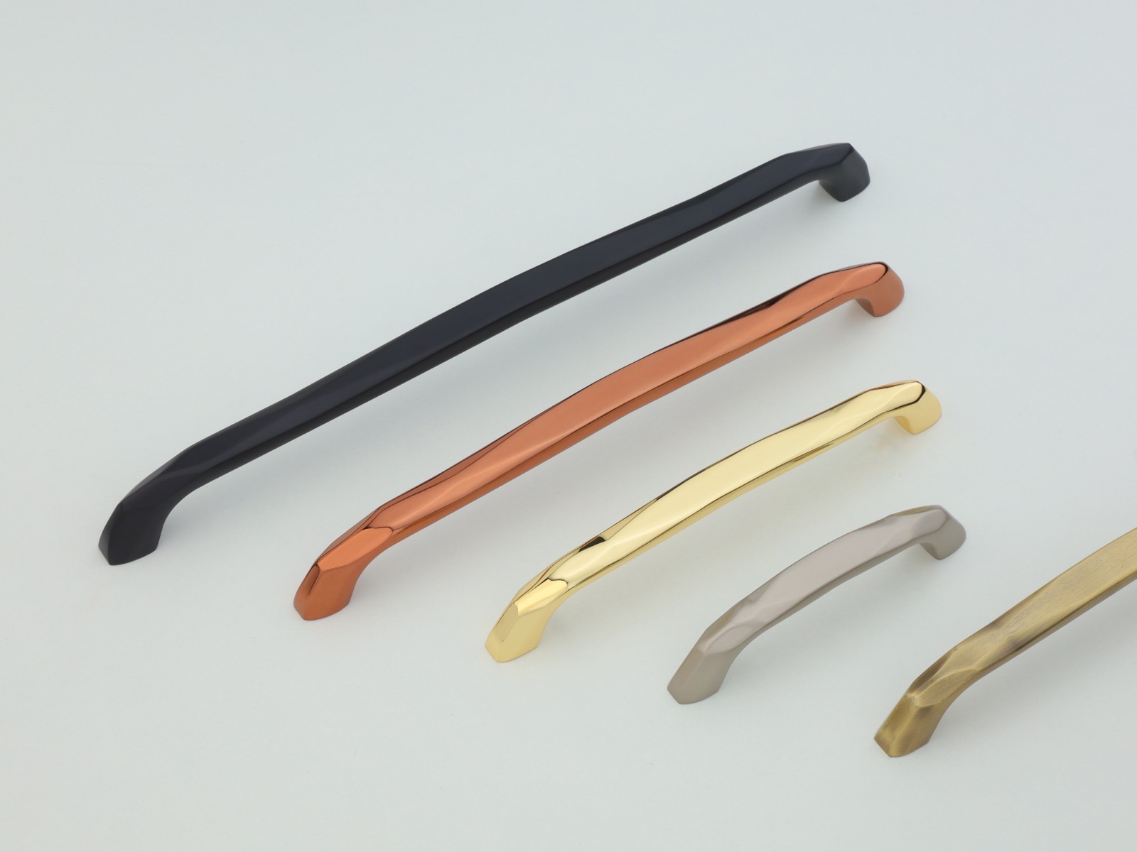 Premium Curved Cabinet Handle — Handle — SIDDHI