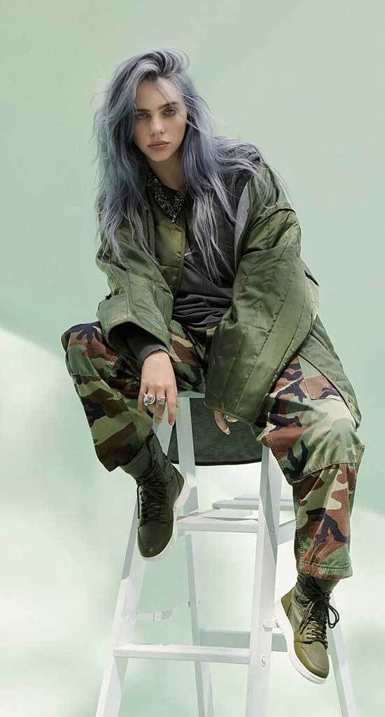How to Pull Off Billie Eilish Signature Style with Baggy Clothes