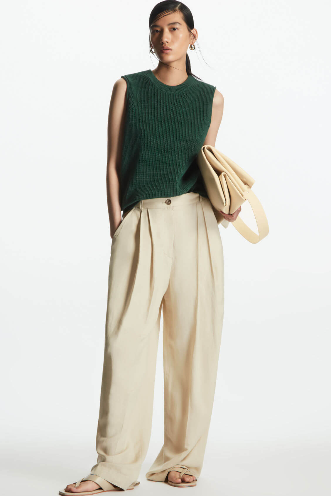The best of Green Aesthetic Clothes for Cottagecore, Grandmacore and 60s Aesthetics (July 2022)