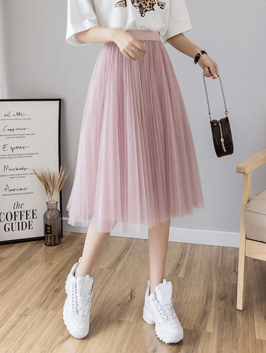 Soft pink aesthetic inspo: Outfits and vibe