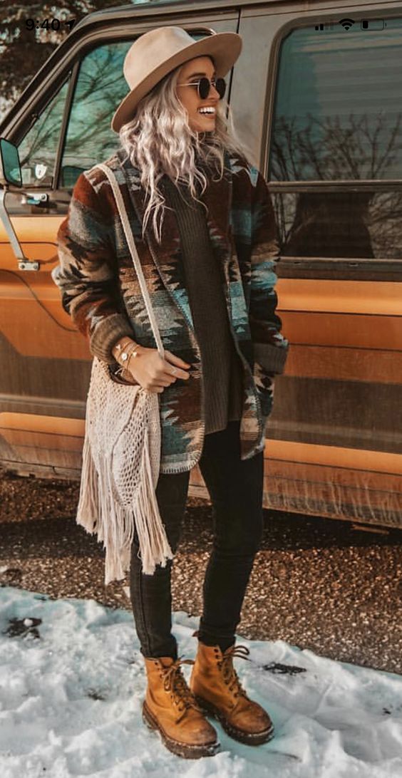 Green and Brown Aesthetic: Tons of aesthetic outfits in green and brown