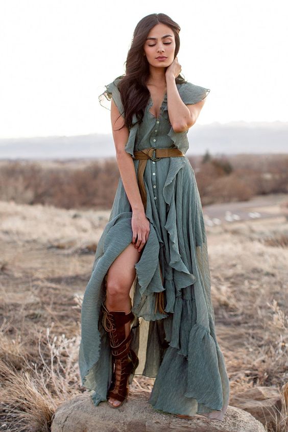 Green and Brown Aesthetic: Tons of aesthetic outfits in green and brown