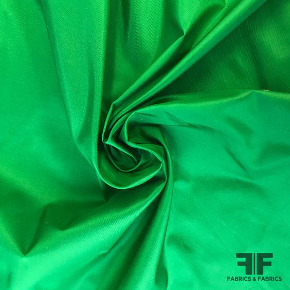Green and Brown Aesthetic: Tons of aesthetic outfits in green and brown
