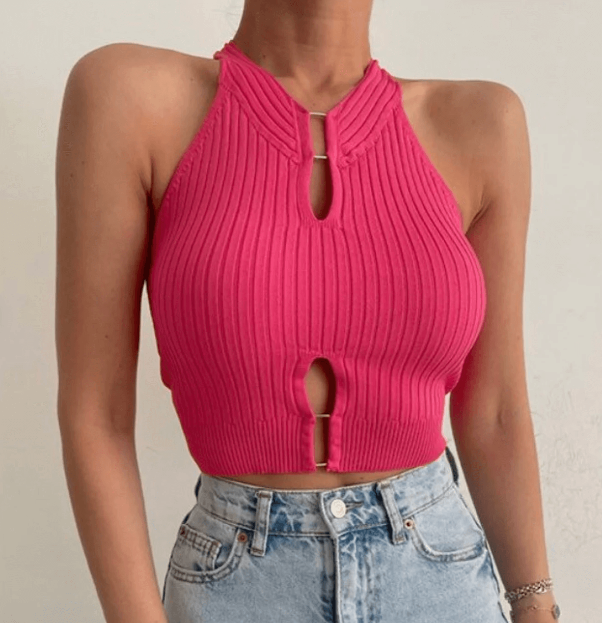 Bimbocore Aesthetic Guide & Inspo (25 Bimbo Outfits Inside)