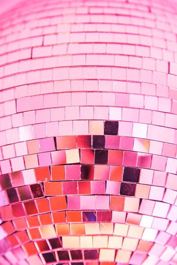 Bimbocore Aesthetic Guide & Inspo (25 Bimbo Outfits Inside)