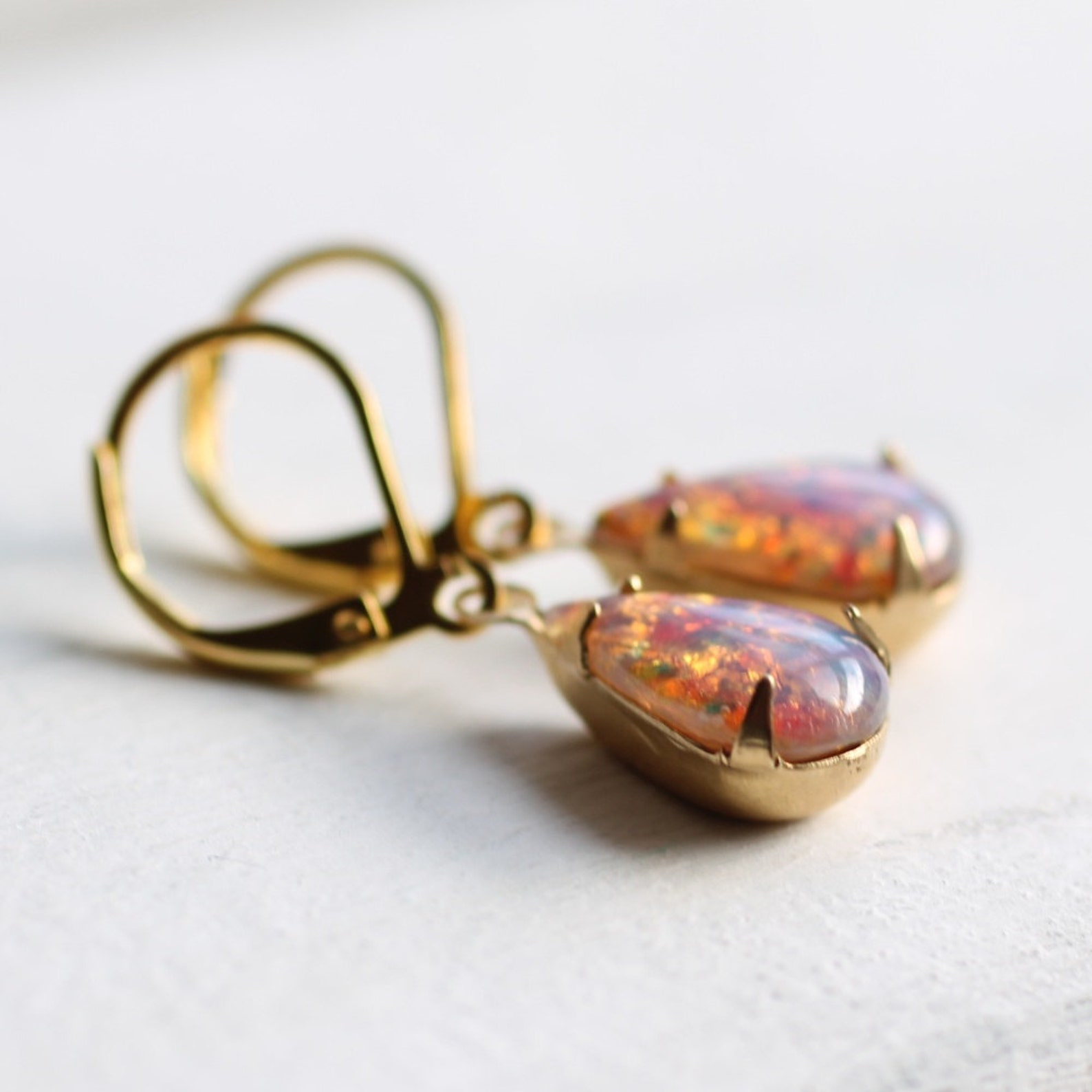 How to wear cottagecore jewelry (+ best indie vendors)