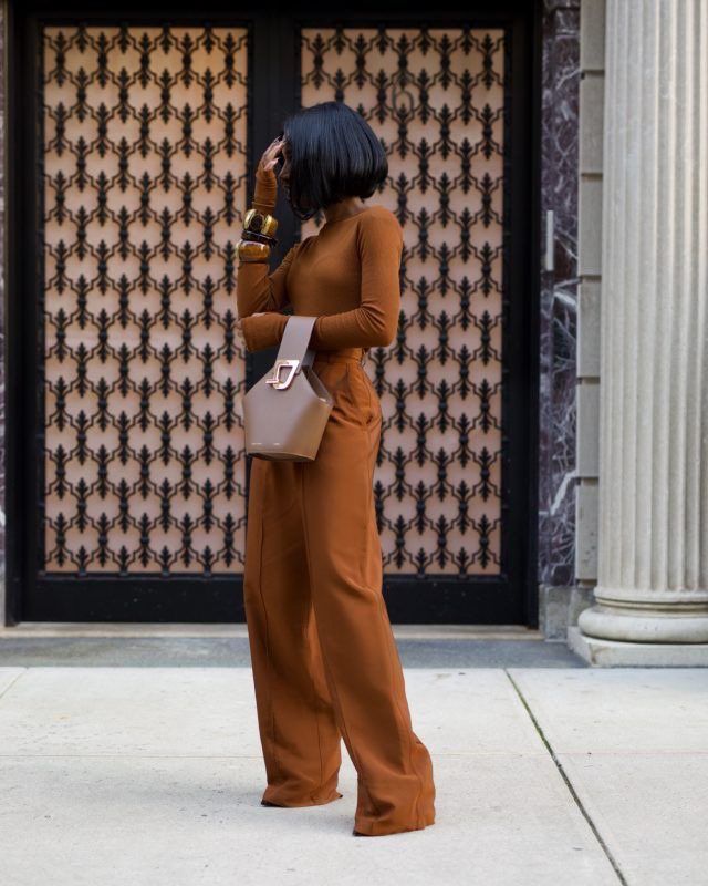 Nude aesthetic clothes to transition into spring 2023