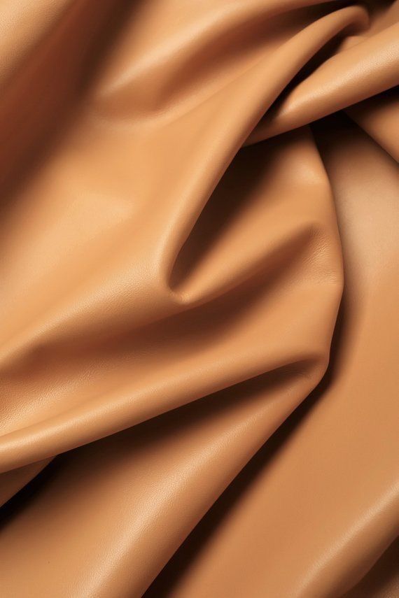 Nude aesthetic clothes to transition into spring 2023
