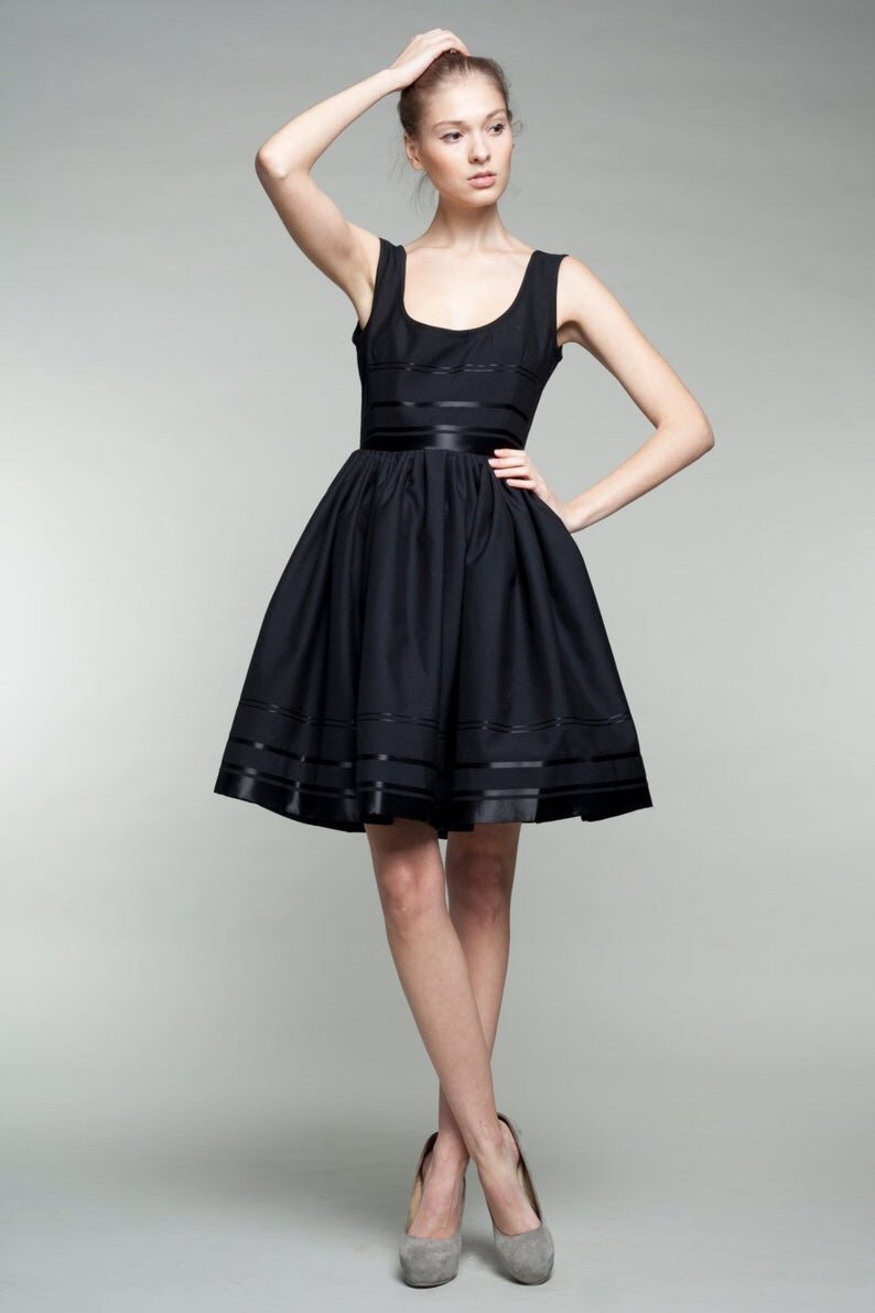 How to Accessorize a Black Dress like a Pro