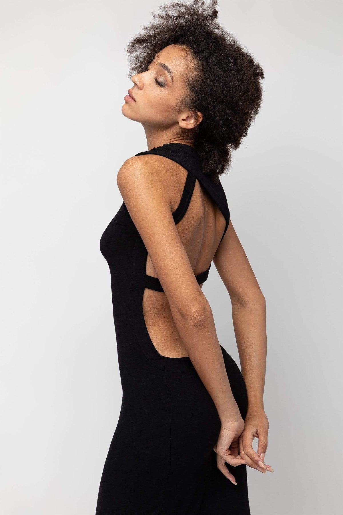 How to Accessorize a Black Dress like a Pro
