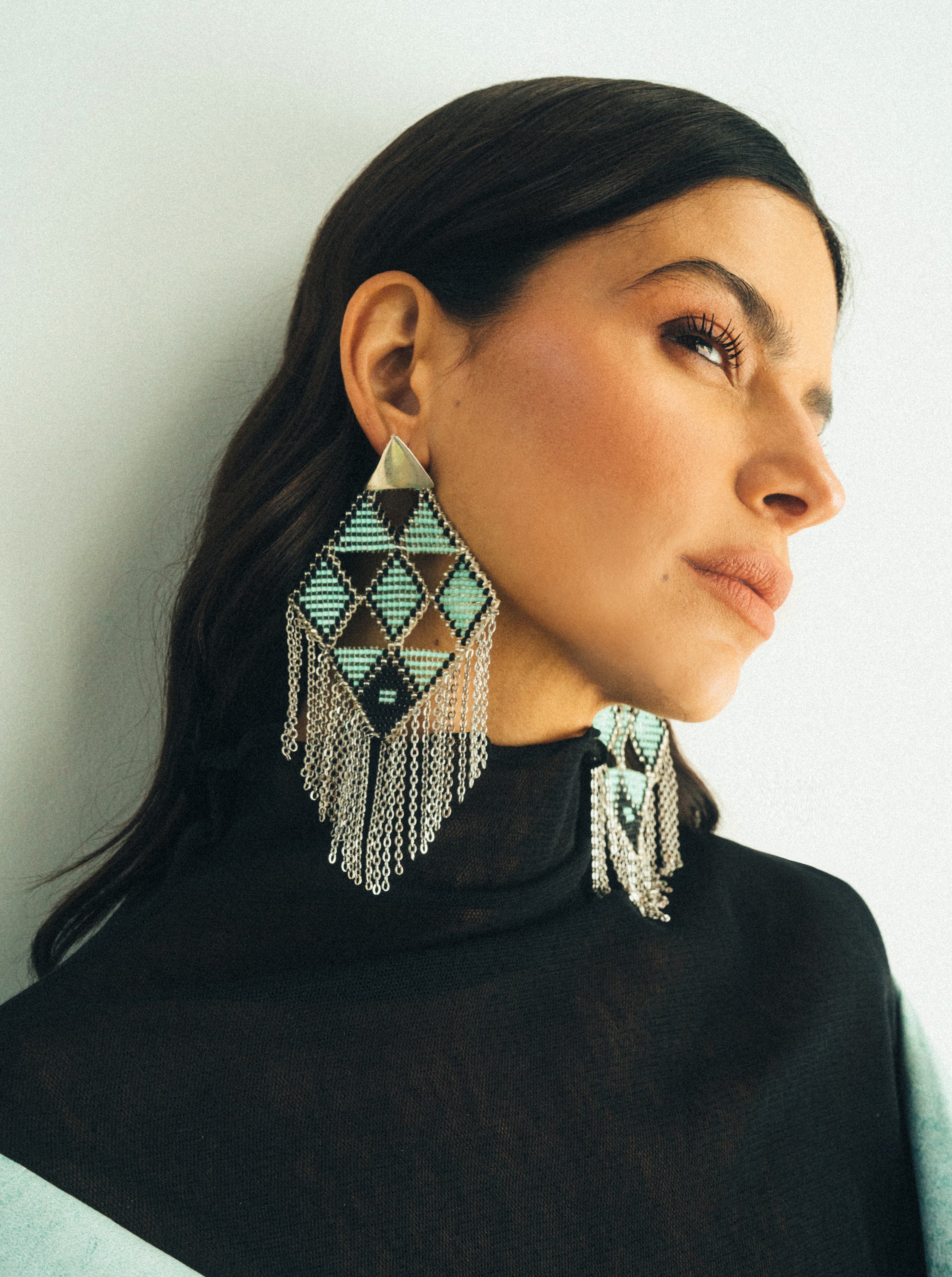 How to Accessorize a Black Dress like a Pro