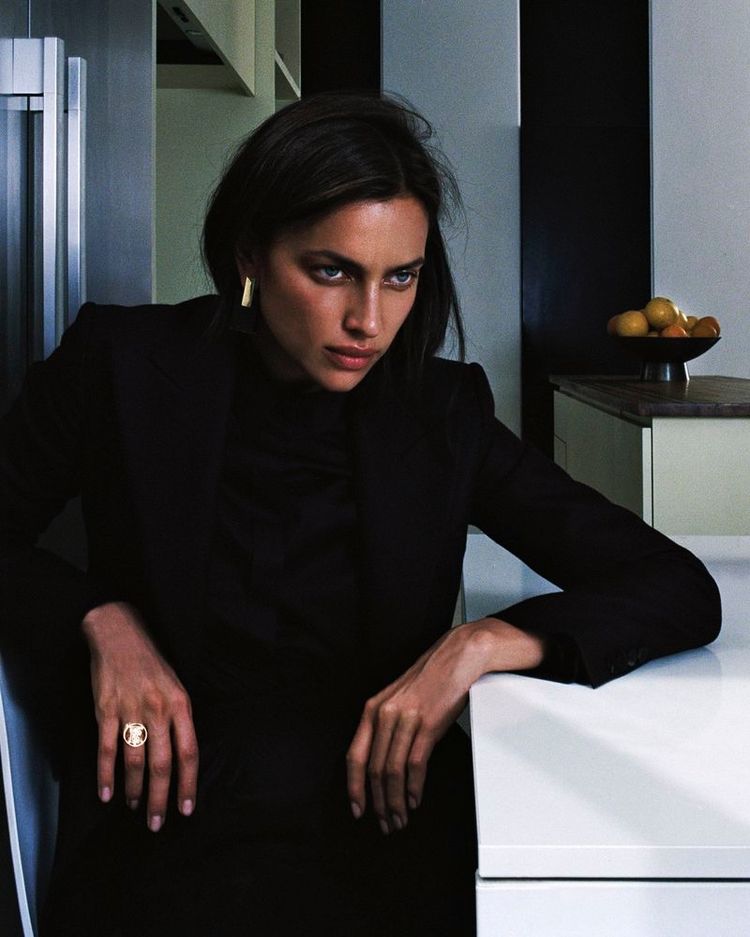 80s Done Right: Bold & Ladylike 80s Office Looks
