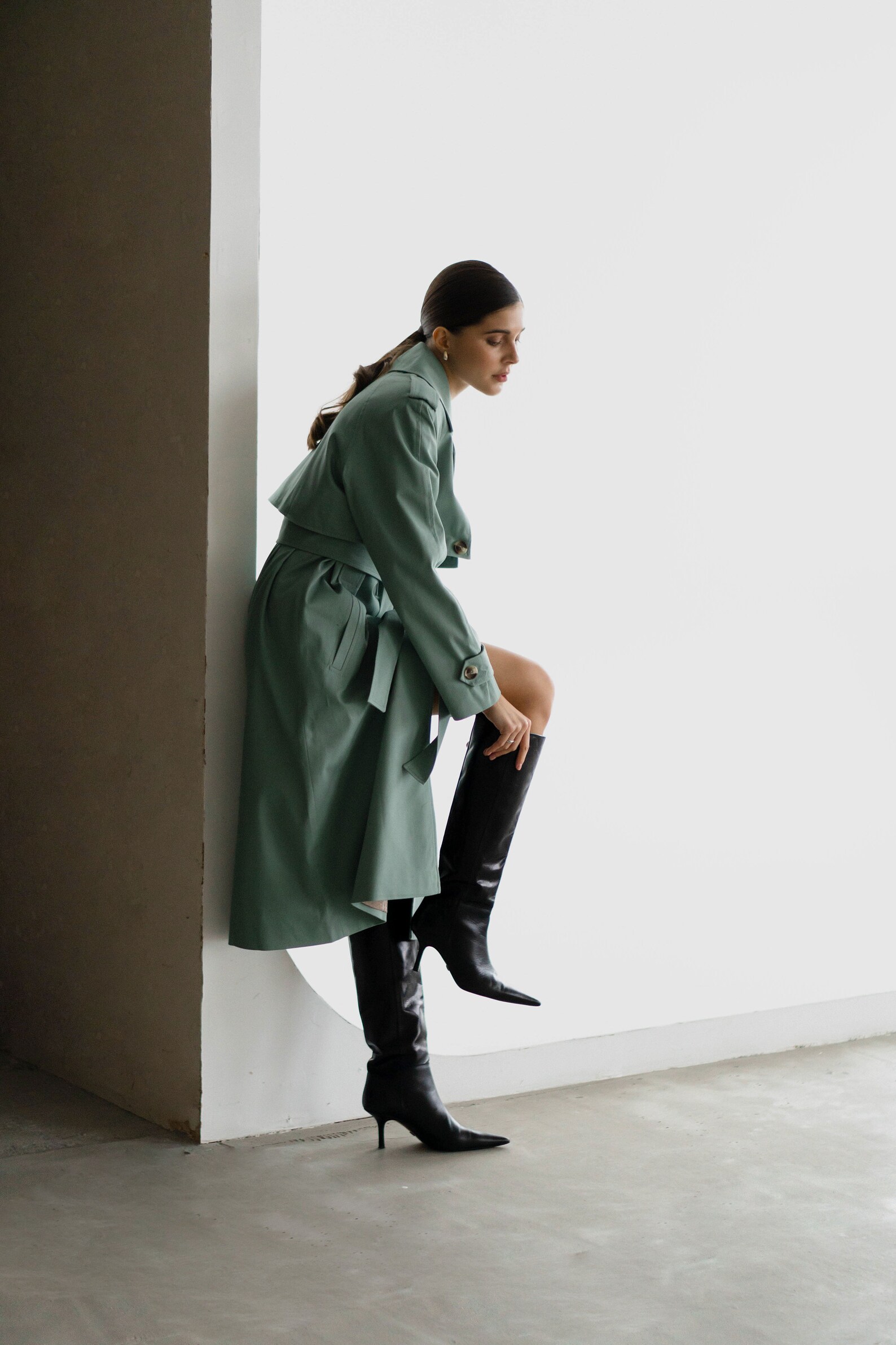 Sage Green Aesthetic Outfits to Make You Look Expensive