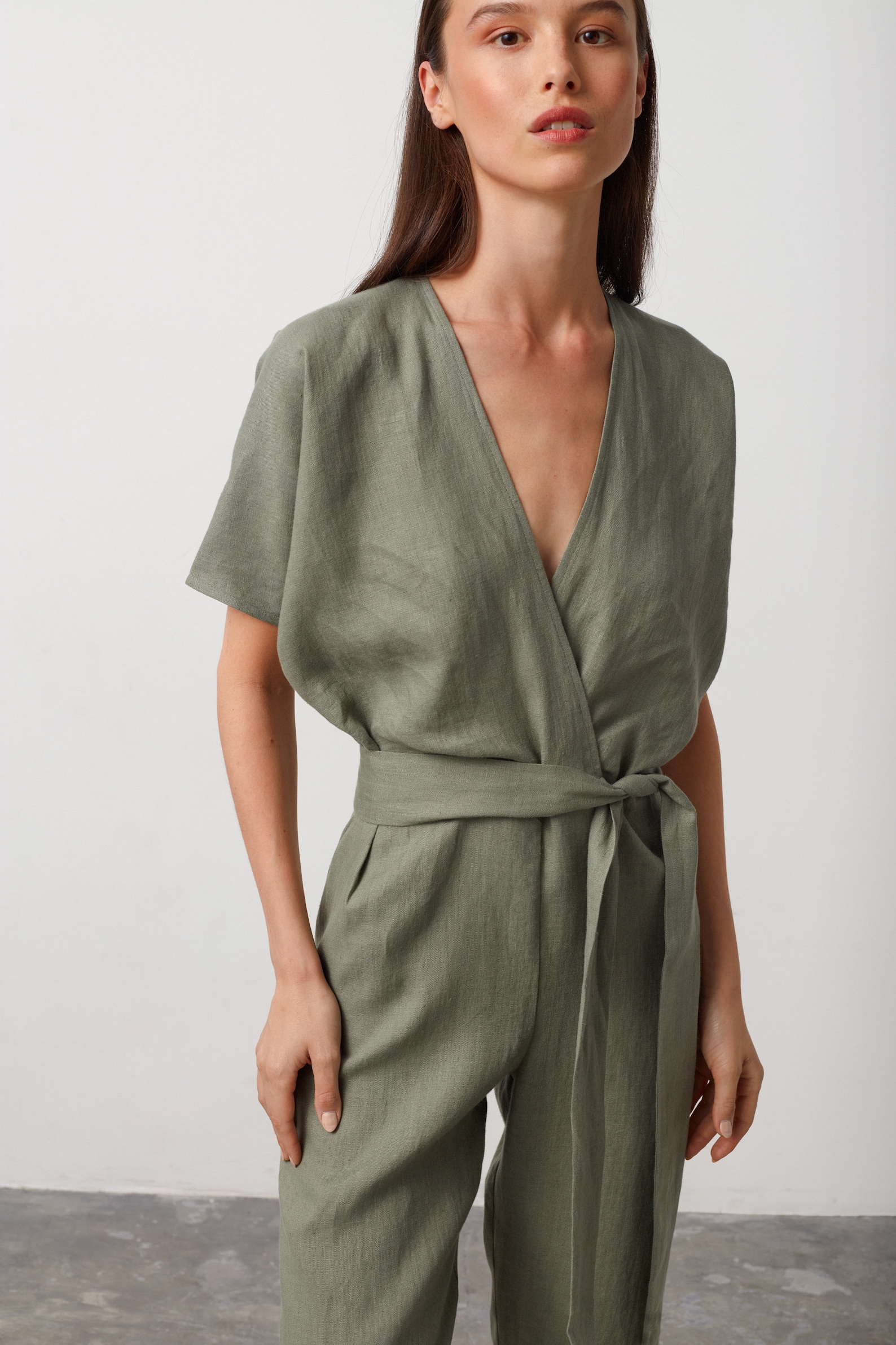 Sage Green Aesthetic Outfits to Make You Look Expensive