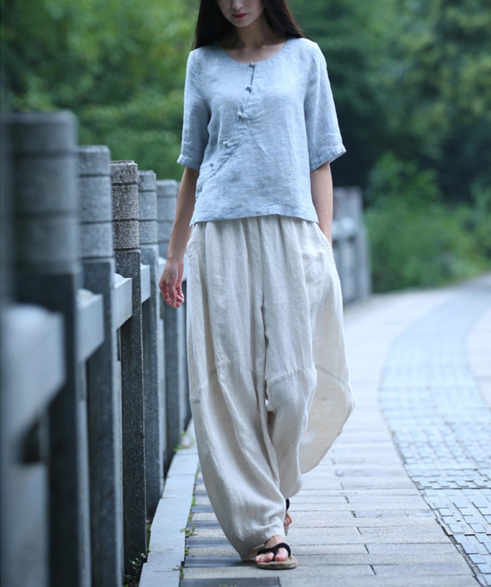 10+ Mesmerizing Feminine Looks with Baggy Outfits & Soft Romantic Makeup