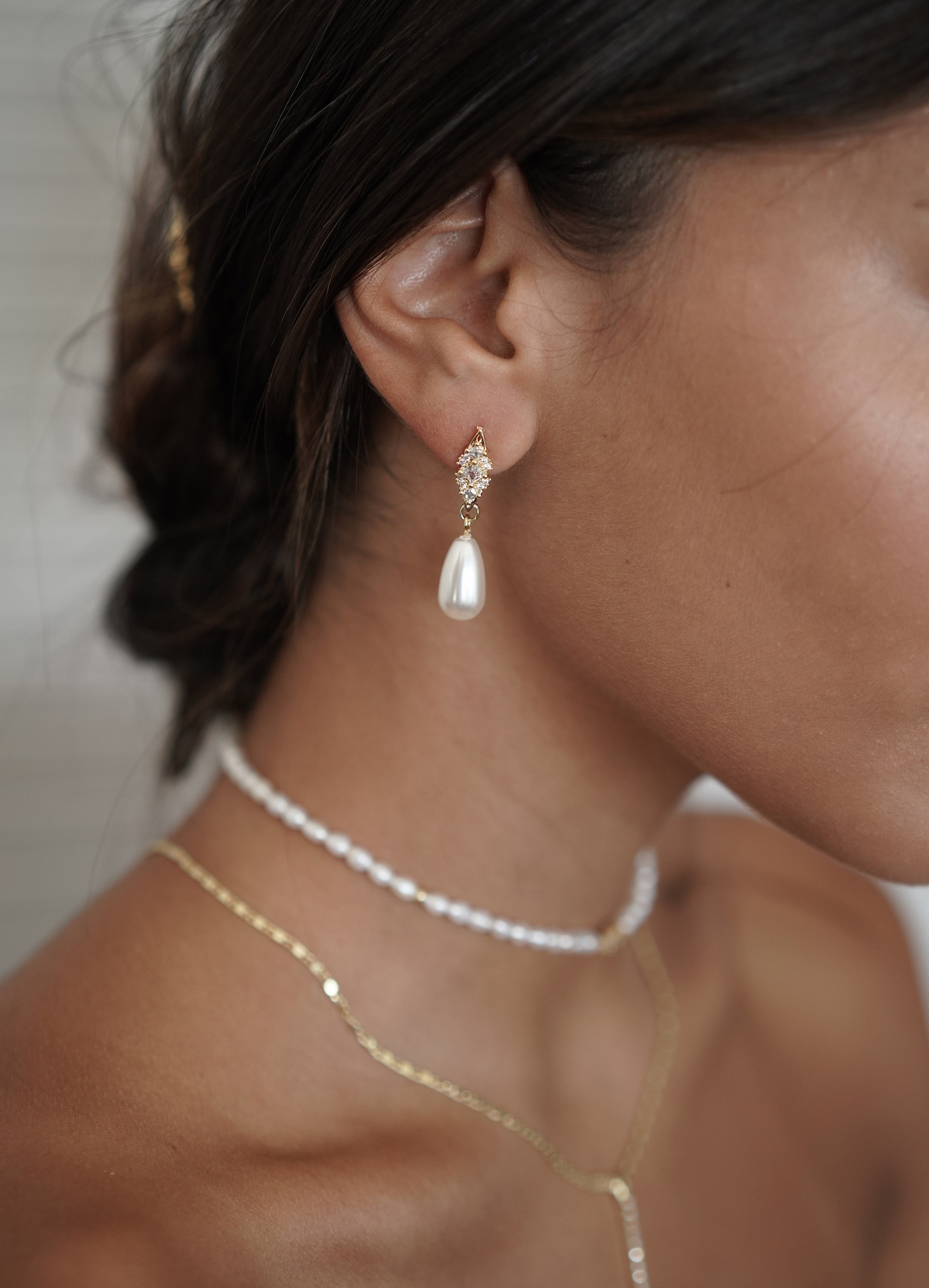 50s Feminine Vibe in Jewelry - What jewelry did they wear in the 1950s?